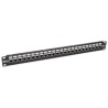 Panel de Conexiones Tripp Lite Alimentación Cat6a Ethernet RJ45 Blindado STP 24 Puertos para Instalación en 1U Rack